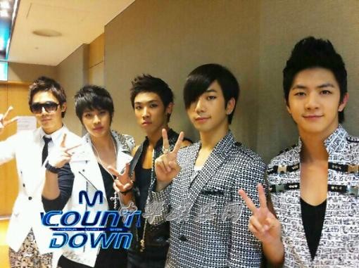 2013MCOUNTDOWNʦС޵ SHINee